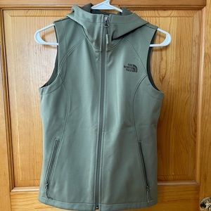 The north face vest